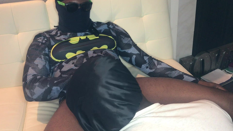 Wondahead21: Batman in engen jeans skullfucks Schlampe in nahaufnahme "heiß"