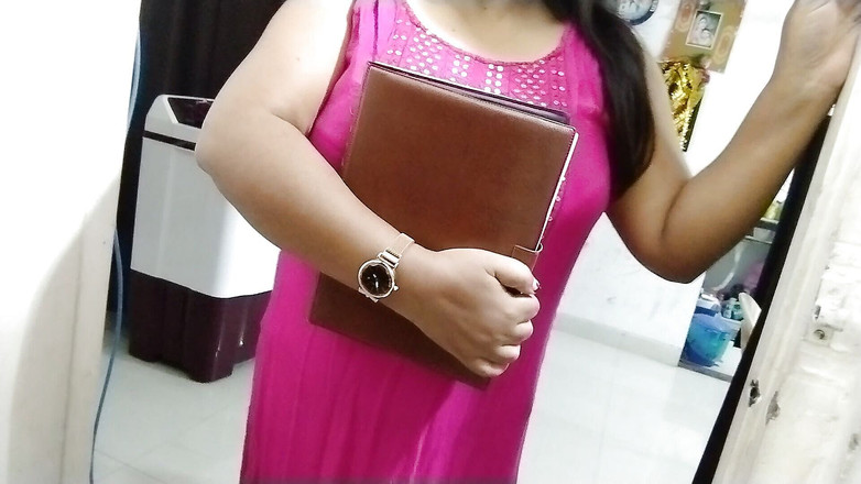 HotGirl21: 热辣的女孩阿姨性感教学与热德西xx其他房主。