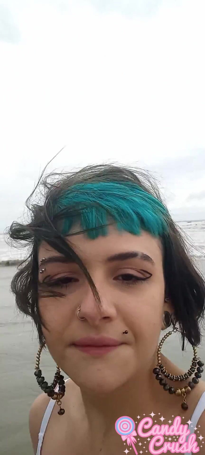 Mano Nico Official: Gadis remaja hot ini lagi asik nyepong kontol di depan...