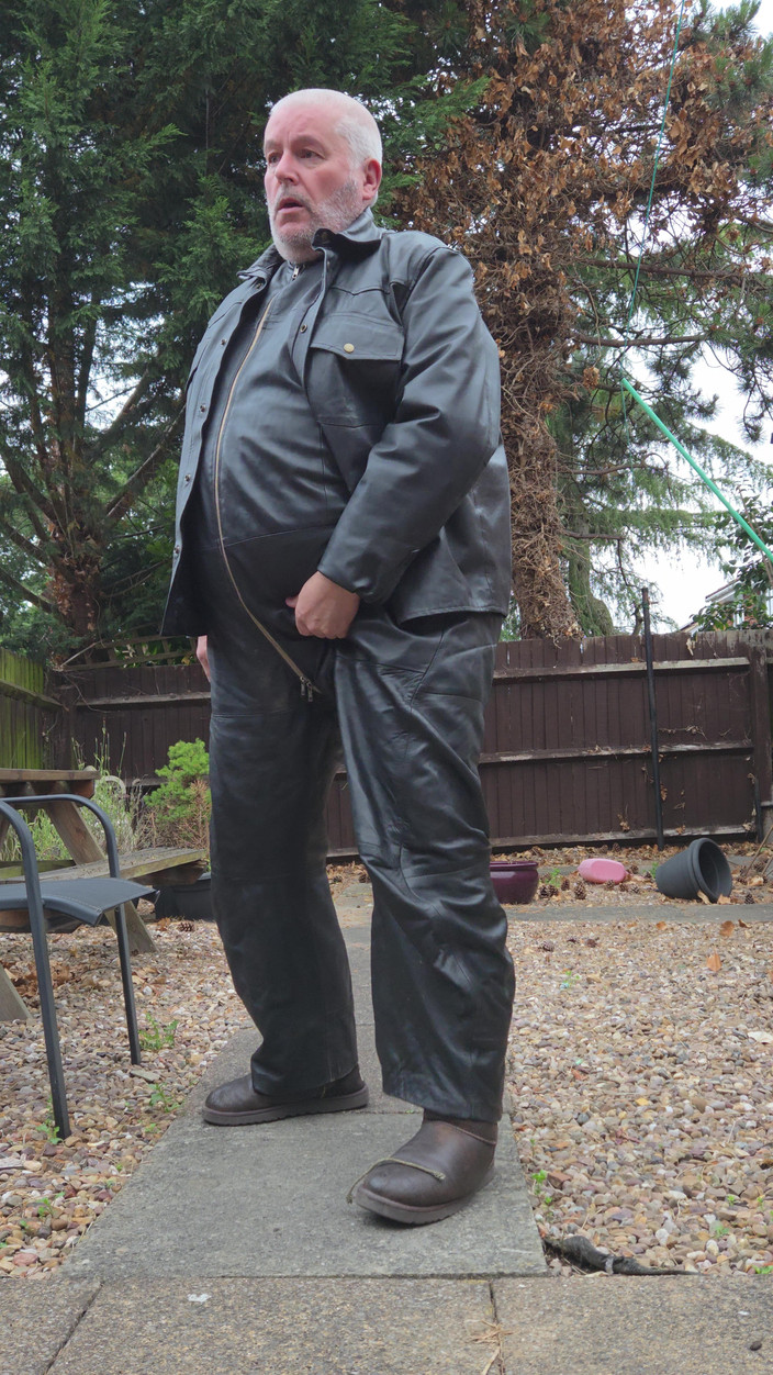 Leatherman63: アーリーモーニングレザー