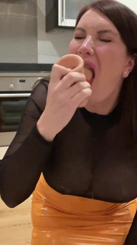 Extrémní trénink krku slintající snot s plivat