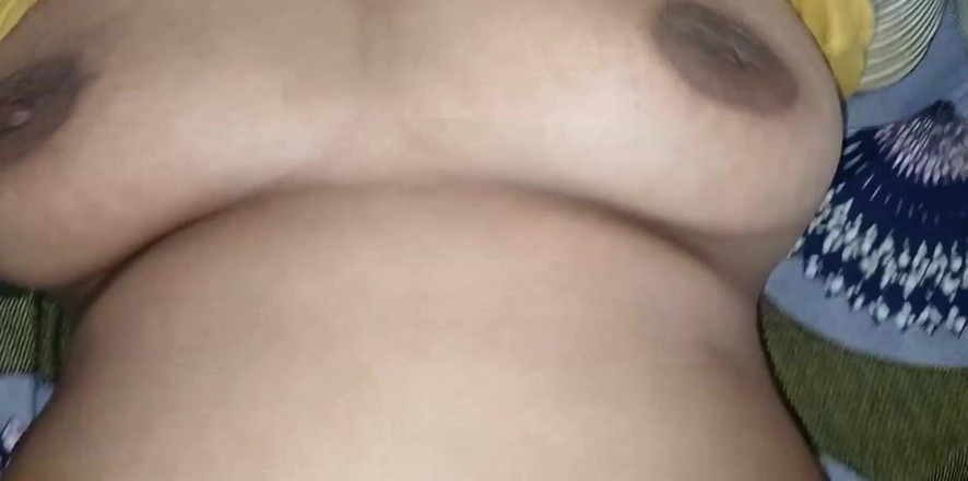 BD MILF X: Domowe prawdziwe jebanie Desi Duży tyłek MILF jebanie wielki młody...