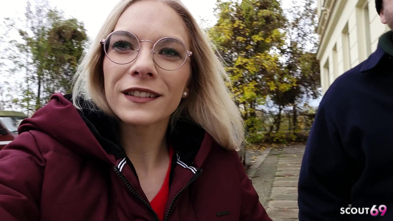 Scout69: German Girlfriend Swap Swinger 4some - Two Skinny Girls Tiny Emily and...