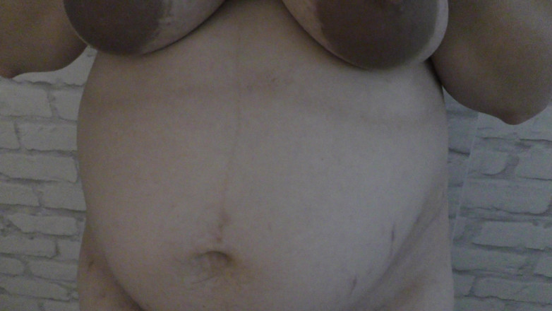Milky Mari: Pregnant stepmommy showing to you her awesome and sexy body! -...