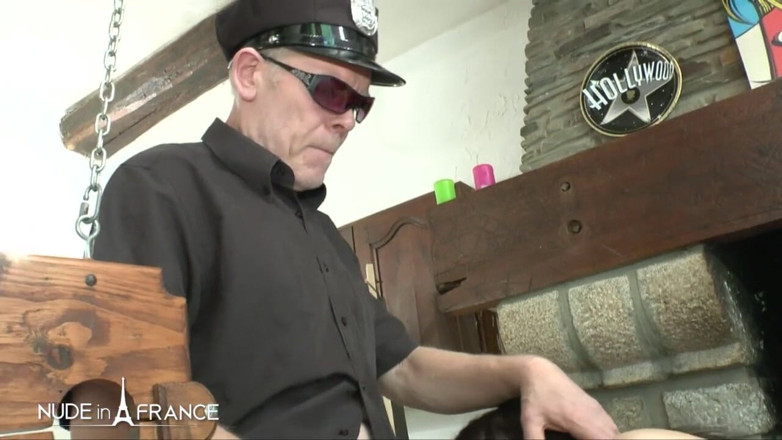 Nude in France: Lilou Didn't Ask His Master for Permission to Play... and...
