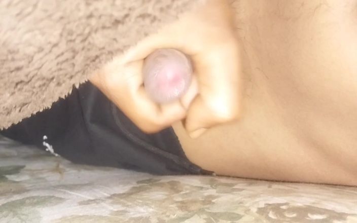 Sanj indian: Ce fin de mois, tellement dur oui, donc du sexe...