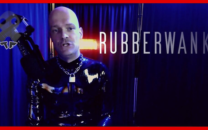 Rubberboy: Rubberfetishboy menikmati tubuhnya