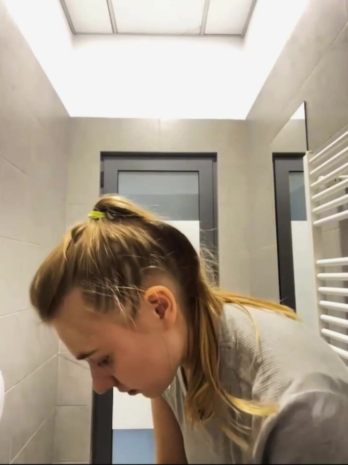 JuiceLussie: Public Blowjob with a Lot of Saliva