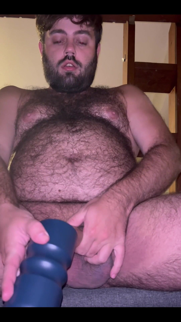 BearSmallCZ: 观看我弹跳的球和肚子，同时操逼假嘴玩具