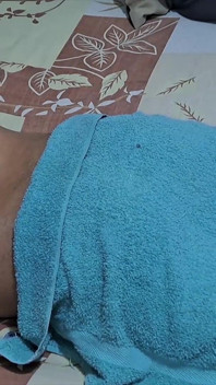 Culona Bietet Full Service Mit Happy End Für Schüchternen Kunden
