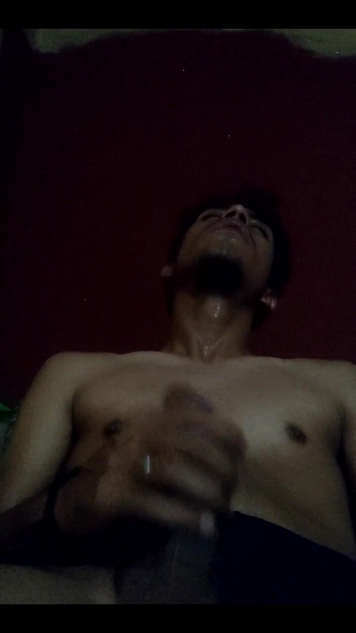 AlexAlejandro13: Büyük yarak ejeksing süper lezzetli sperm