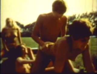 Vintage megastore: Vintage hitchhiker fuckfest in the cabrio