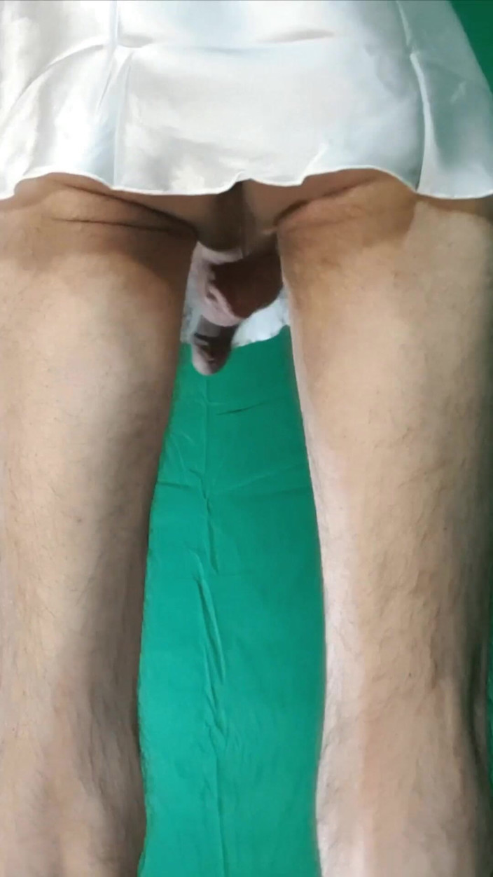 HeIsSooThin: De Camisón a Desnudo