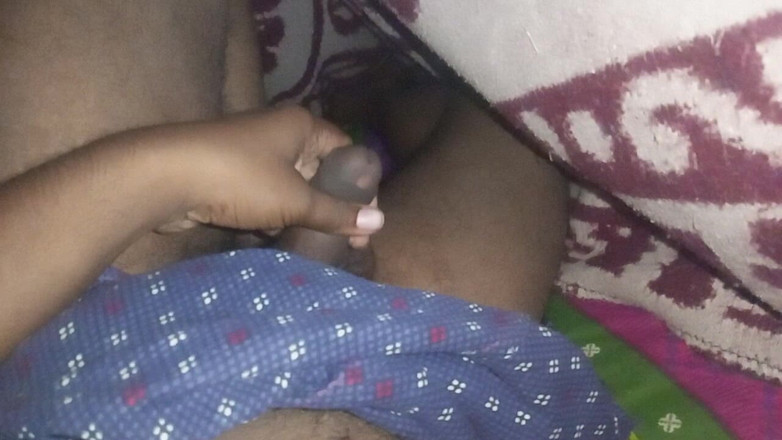 Sweet Indian cock: Indian Gay Boy Outdoor Masterbate