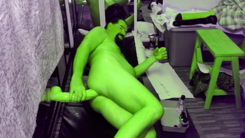 Rainforestman: Rainforestman studio, alien analspielzeug