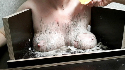 Bouncy Tits Action: Maszyna do woskowania sikor 3