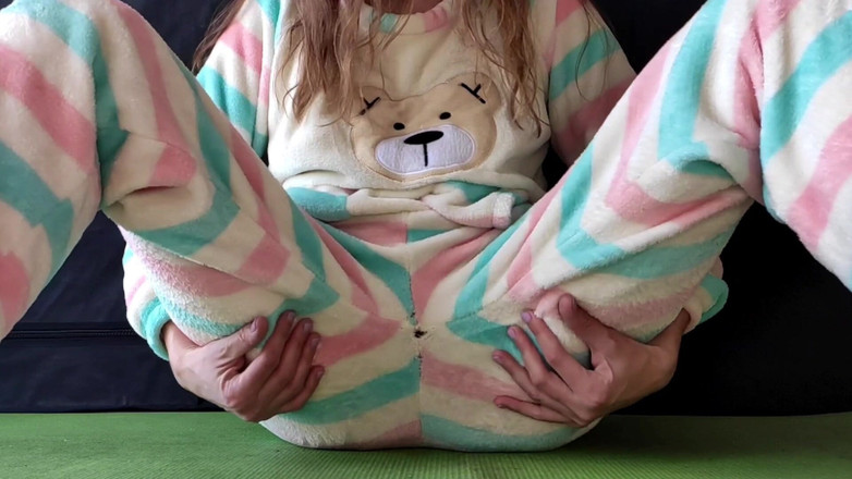 hotiMary: Skinny Teen in Pajama Masturbate Small Tits and Horny Pussy...