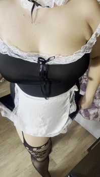Jerk off to a Sexy Maid