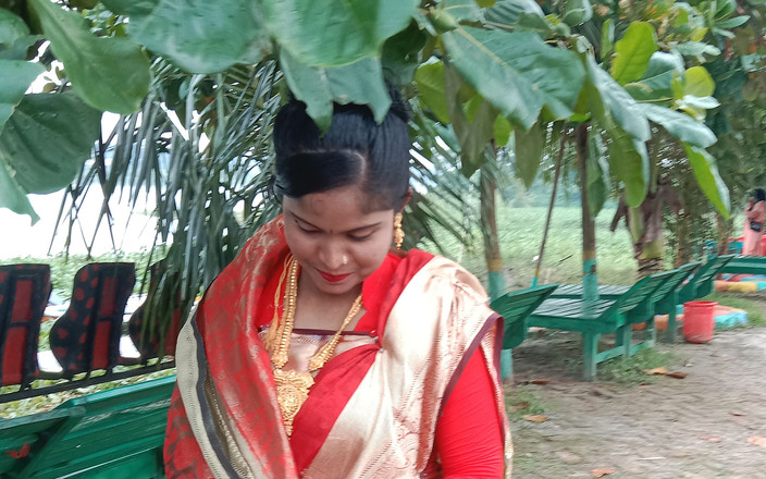 Sumaiyaimtiyaz455: GFロマンチックな弄とおっぱい