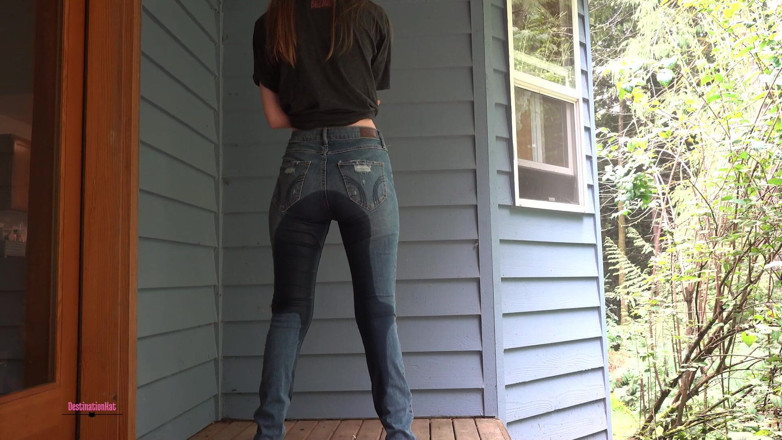 Destination Kat: Pissing in Jeans