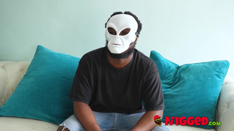 FAKings Black Fix: Jonge Amateur in Donkere Kamer Neukt Met Twee Vreemden. Driehoek...