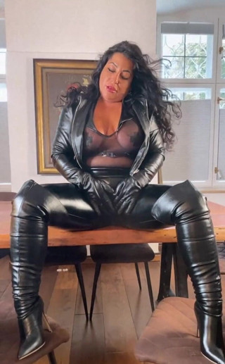 LadyAyse5: I Love Shootings