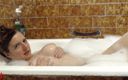Lena Rose: Bath relax
