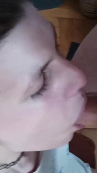 Homemade Amateur Slut Wife Worshipping Huge Cock Gets Messy Cumshot