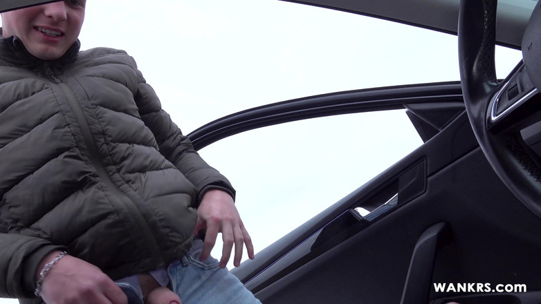 Wankrs: Masturbează-mă în mașină
