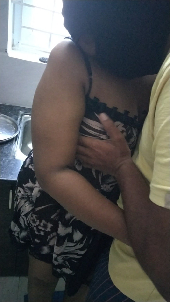 Benita sweety: Kitchen Sex on Morning Time - Talking
