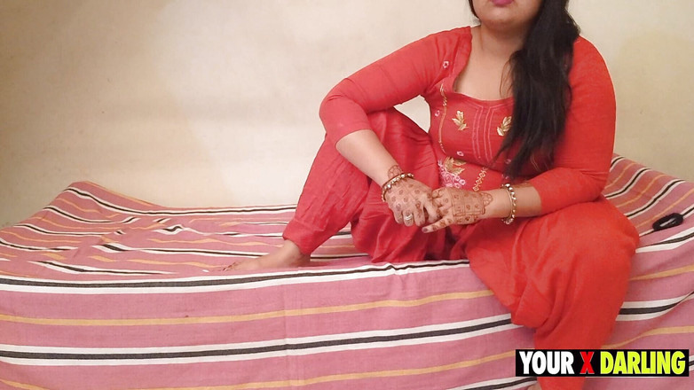 Jony Darling: Cewek sange ini nekat muasin memeknya sendirian di rumah