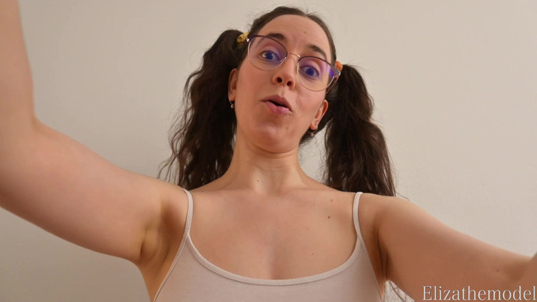 ElizaTheModel: Bh-loze kapper wordt nat