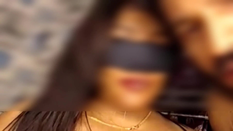 Hemant sarita: Üvey oğul üvey annesinin amını yaladı, götünü yaladı ve sert sikildi