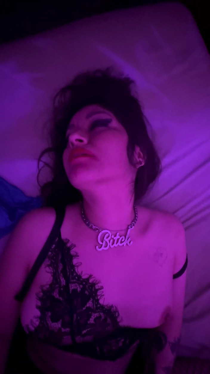 Janes Bedroom: Adoro quando papà mi dà orgasmi multipli