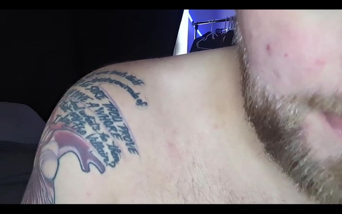 WolfgangWhite: Твой бывший бойфренд тебя пальцами после того, как ты только что занялся сексом.