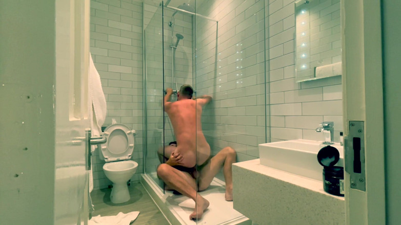 GlennandSonny: Hot Shower Fuck