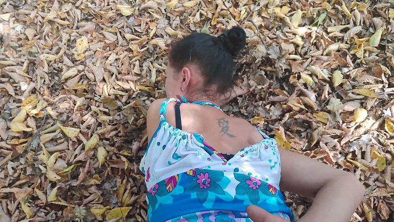 DirtyLubov: Sexe oral et anal en plein air