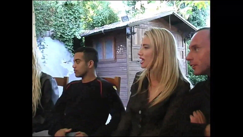 Bizzarre World: Orgía lésbica vintage entre chicas increíbles lamiéndose el coño y...