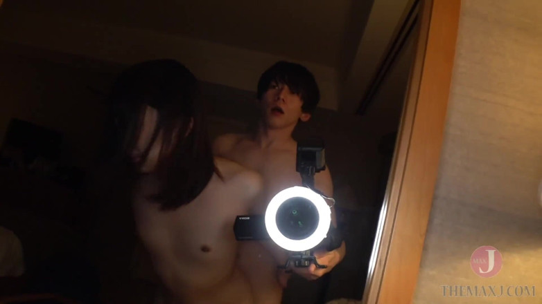 JAV Amateur: We explored the inside of her bra and finally found...