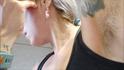 savannahamatoriale: В карантине я немного пренебрежу собой: слишком много волос!