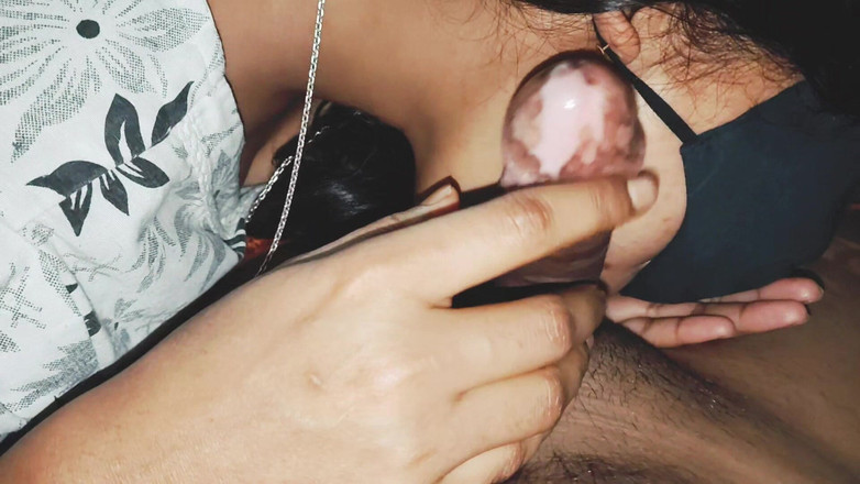 Lovely Dipti: La ragazza indiana fa un pompino e viene scopata nella...