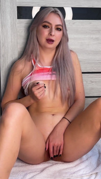 Sexy Slender Girl Gets an Orgasm While No One Is at Home