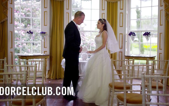 Dorcel Club: The bride is very interested by the best men