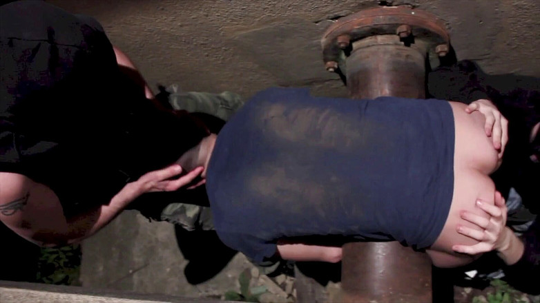 Ridley Dovarez | Gaysight: Ošukána dvěma maskovanými machosy za nepoužívanou továrnou