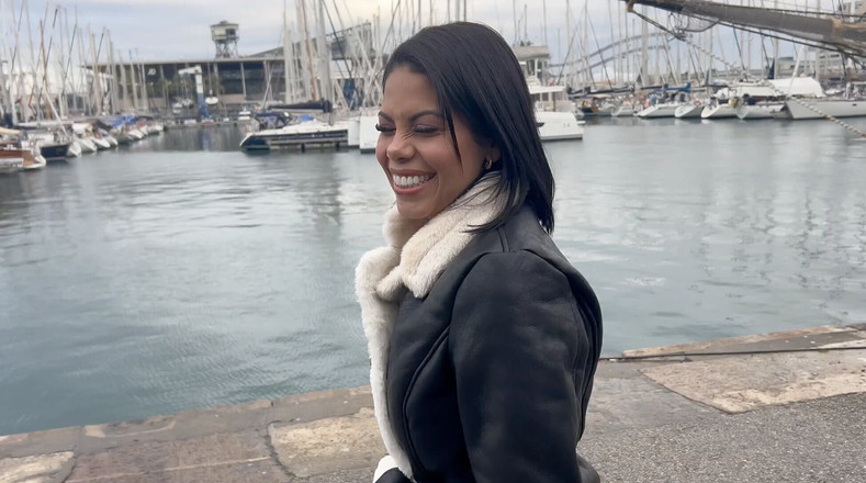 Andres Acosta: Spanska MILF, Kesha Ortega, blir vild på rå stor vit...