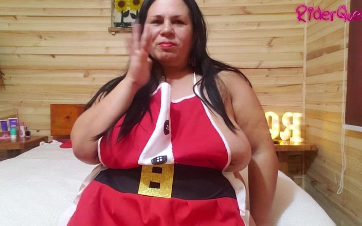 Riderqueen BBW Step Mom Latina Ebony: Sexy latina stiefmutter spielt mit dildos