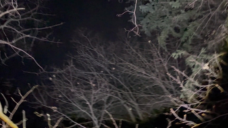 Putarankahotmilf: Mendaki Malam Dan Keluarkan Kebanyakan Pakaian Saya