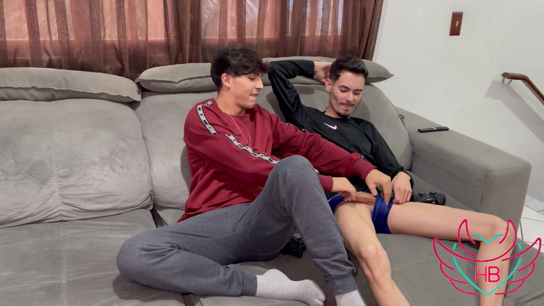 Heitor Bauman OFC: 내 이웃과 엉망으로 끝난 비디오 게임