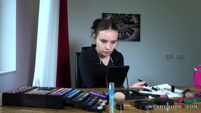 WWMAMM: Wendy Moon prepares the make for her performance