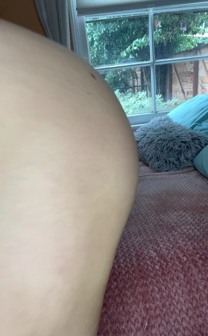 VibeWithMommy: 갈색 후장 스니핑과 윙크 JOI 나는 더 근접하고 더 긴 후장 장면에 대한 요청의 토른을 받고 있어